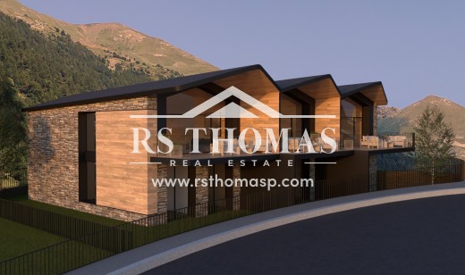Sale - Attached House -
Canillo