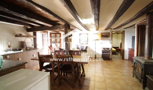 Country House - Sale - Spain -
                Lleida