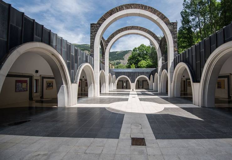 La Iglesia de Meritxell: Un Símbolo Espiritual y Cultural de Andorra