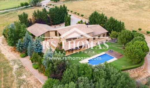 Chalet for sale in Lleida
