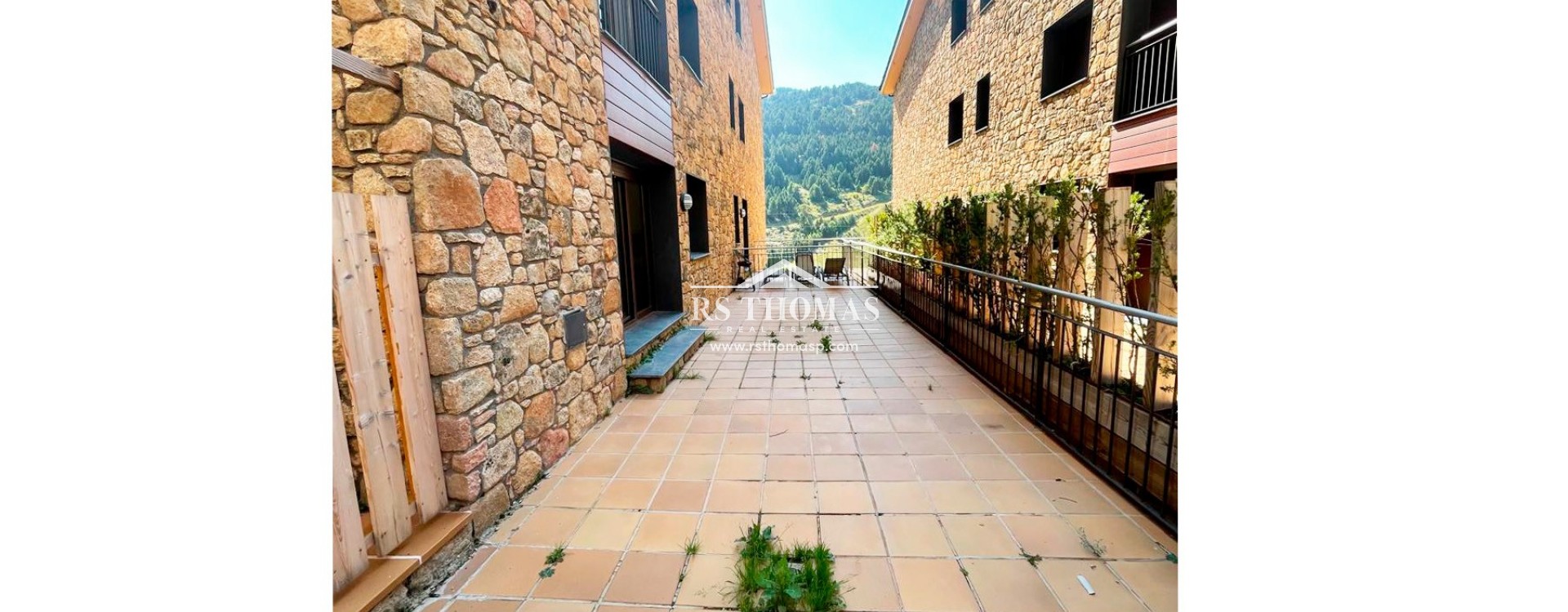 ground floor for sale in soldeu