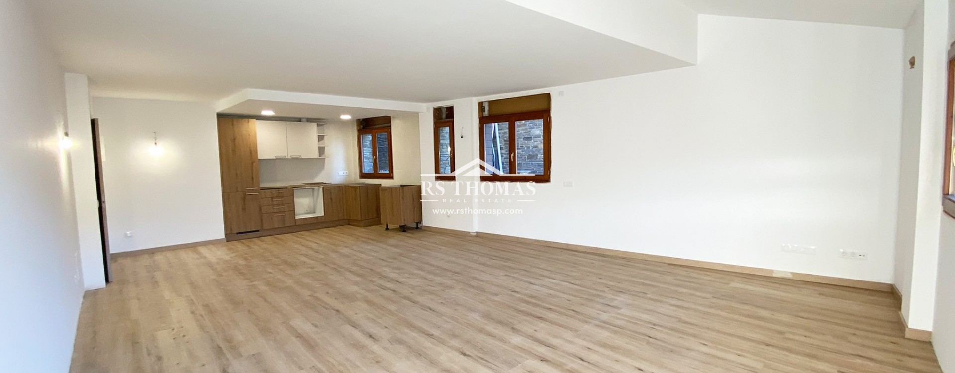 Compra - Piso -
Canillo