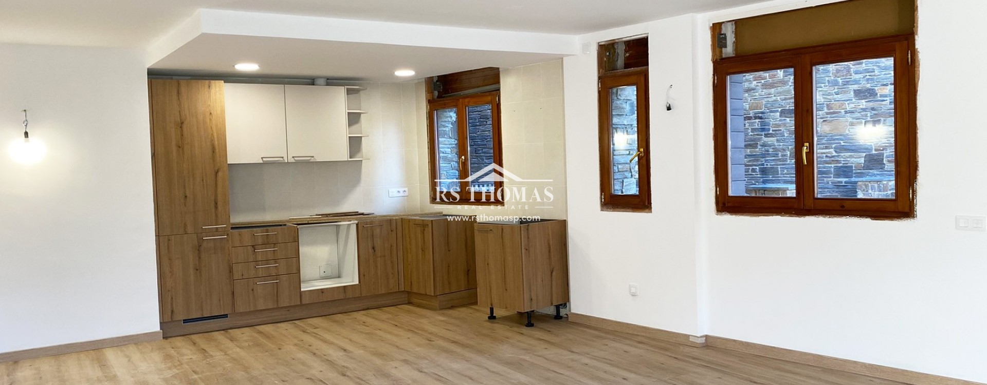 Compra - Piso -
Canillo