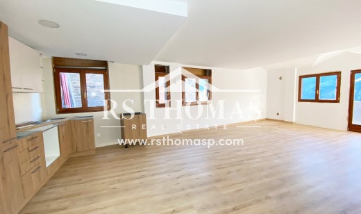 Compra - Piso -
Canillo