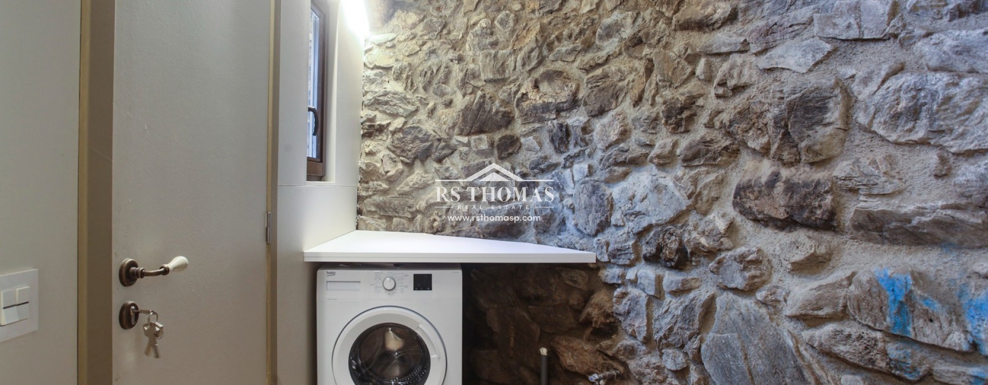 Location longue durée - Appartement -
Sant Juliá de Lória