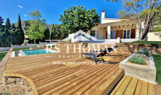 Compra - Villa -
España - Rosas
