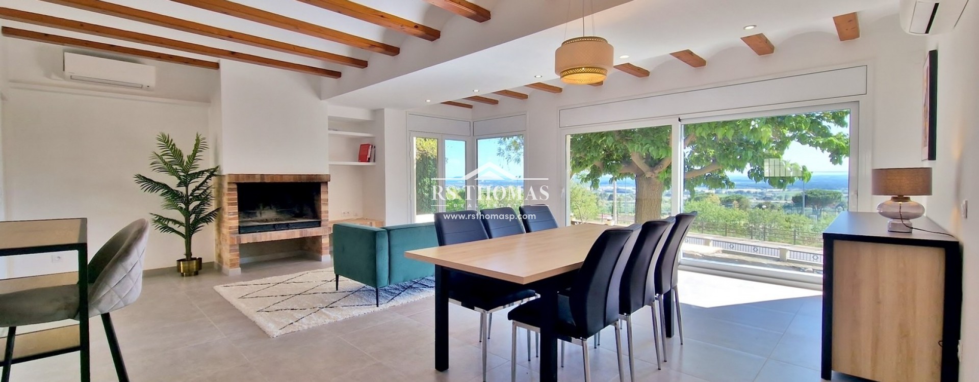 Compra - Villa -
España - Rosas