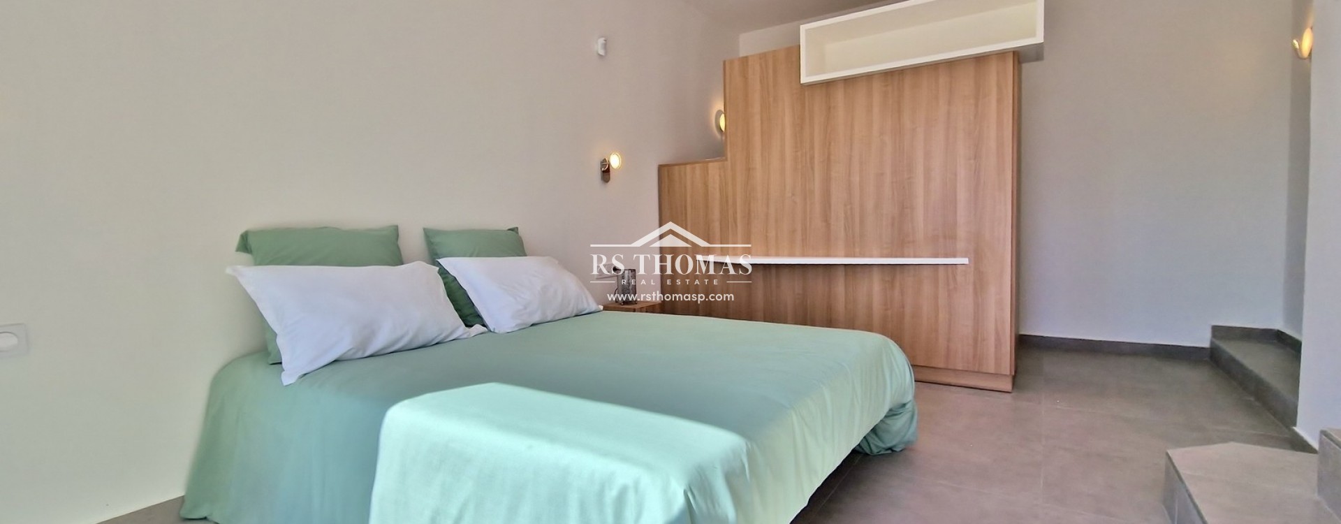 Compra - Villa -
España - Rosas