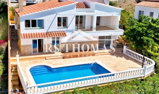 Compra - Villa -
España - Rosas