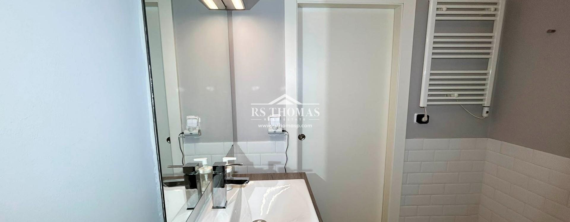 Location longue durée - Appartement -
Encamp