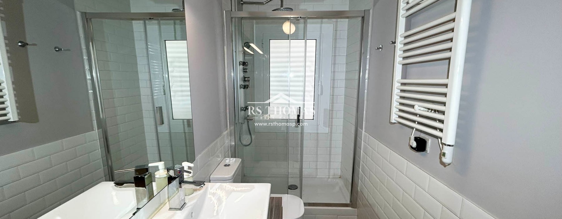 Location longue durée - Appartement -
Encamp