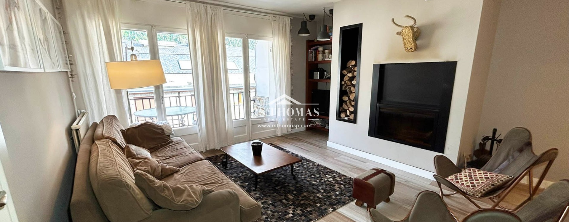Location longue durée - Appartement -
Encamp