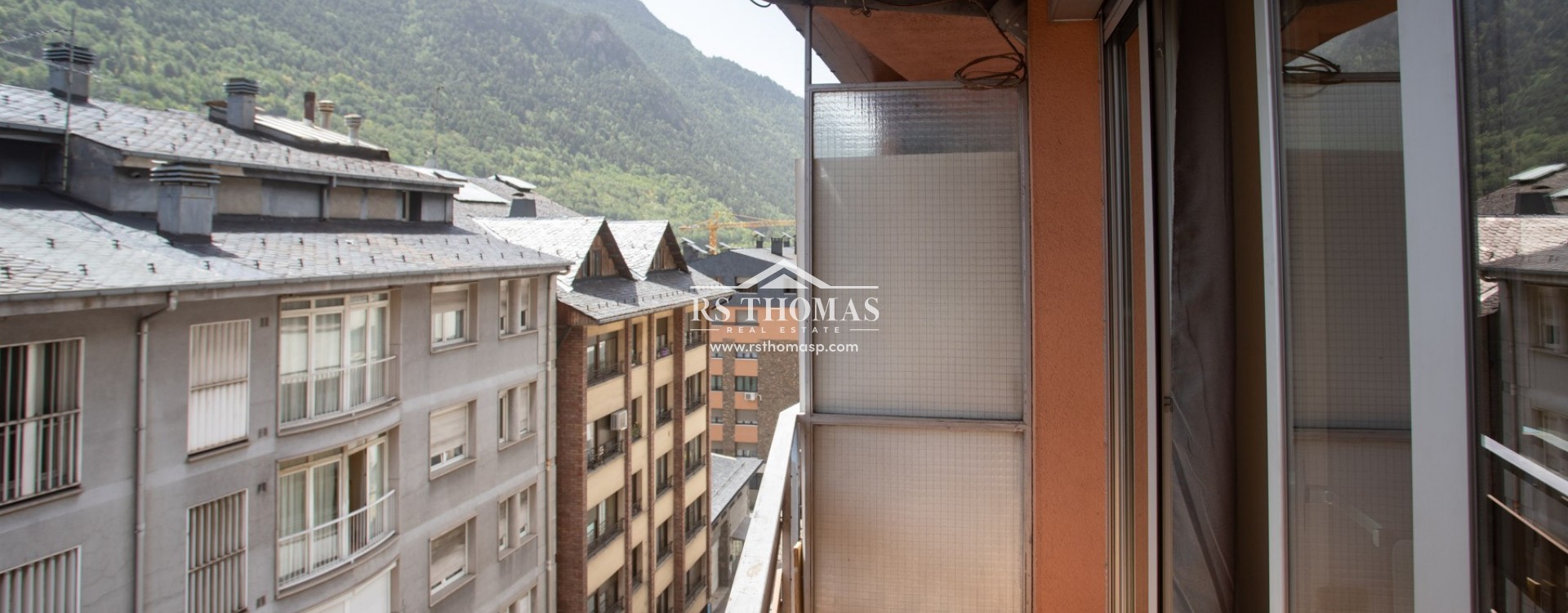 Location longue durée - Appartement -
Andorra La Vella