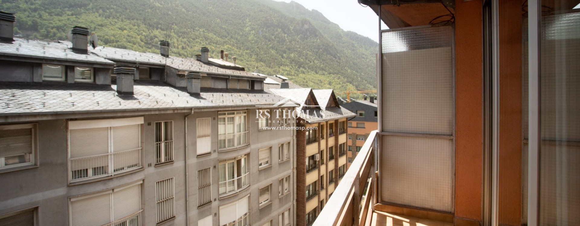 Location longue durée - Appartement -
Andorra La Vella
