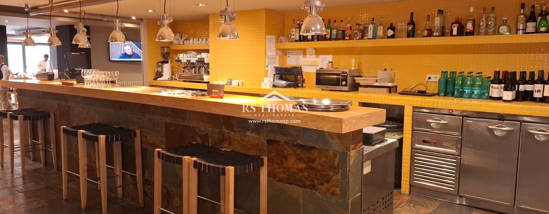 Rental - Restaurant -
Encamp