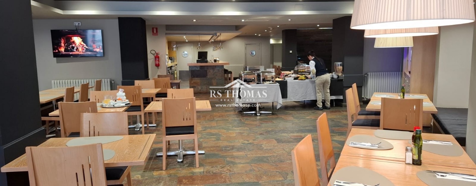 Rental - Restaurant -
Encamp