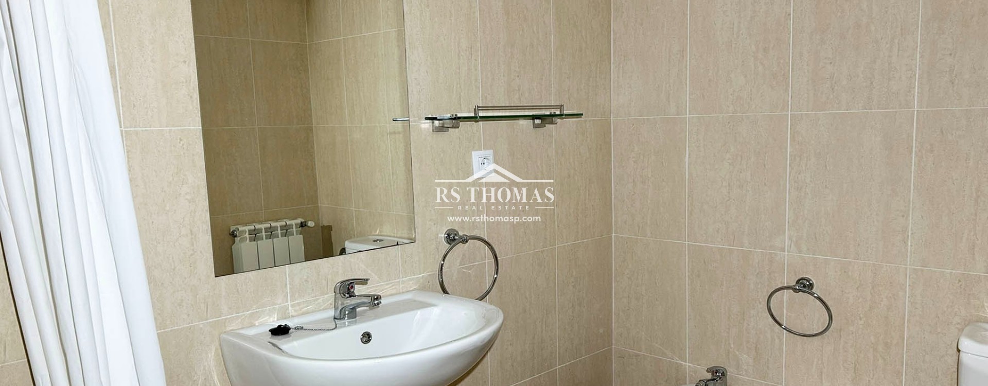 Location longue durée - Appartement -
Ransol