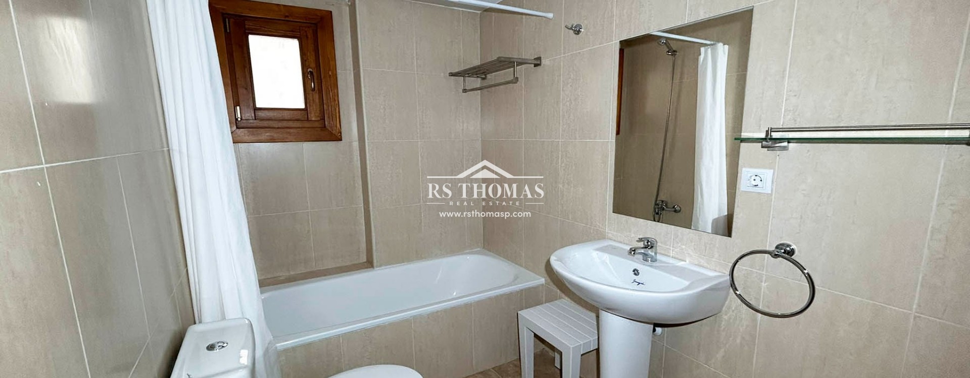 Location longue durée - Appartement -
Ransol
