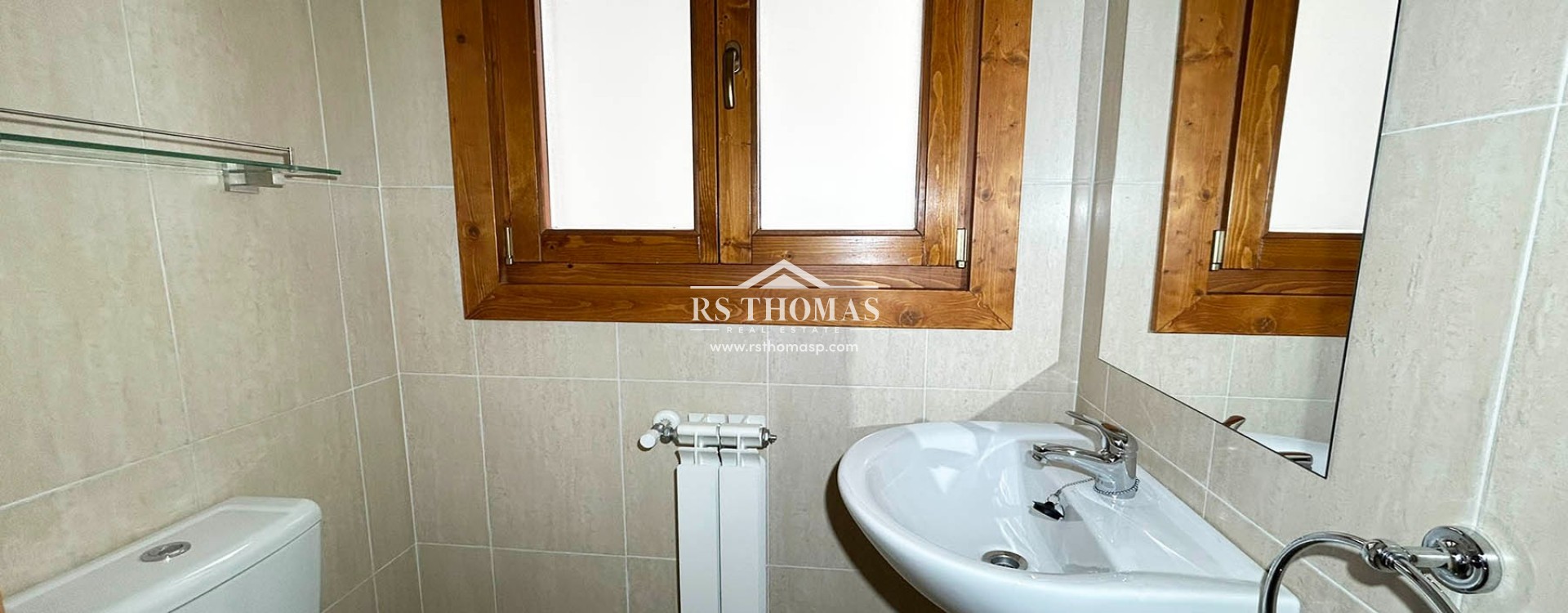 Location longue durée - Appartement -
Ransol