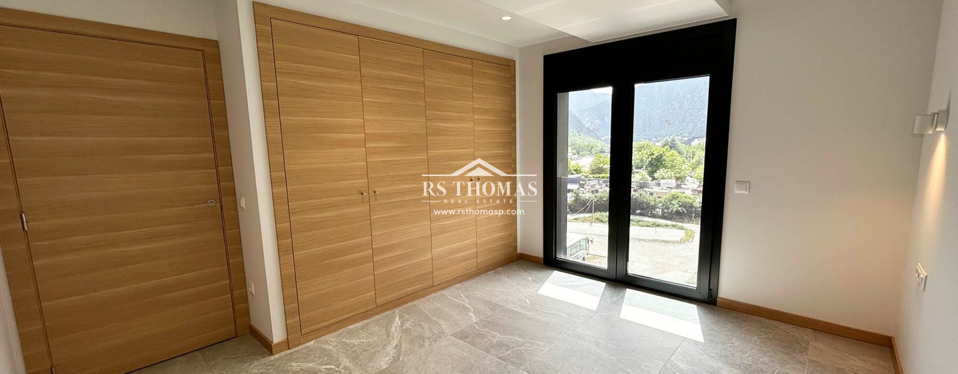 Location longue durée - Appartement -
Andorra La Vella