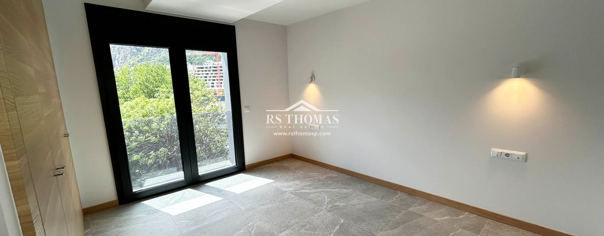 Location longue durée - Appartement -
Andorra La Vella
