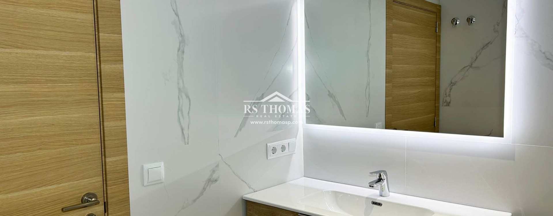 Location longue durée - Appartement -
Andorra La Vella