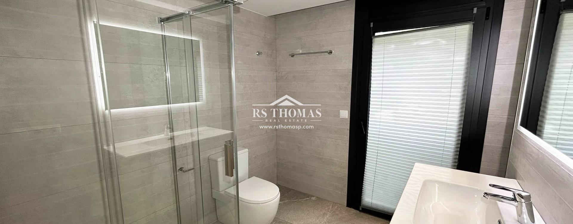 Location longue durée - Appartement -
Andorra La Vella