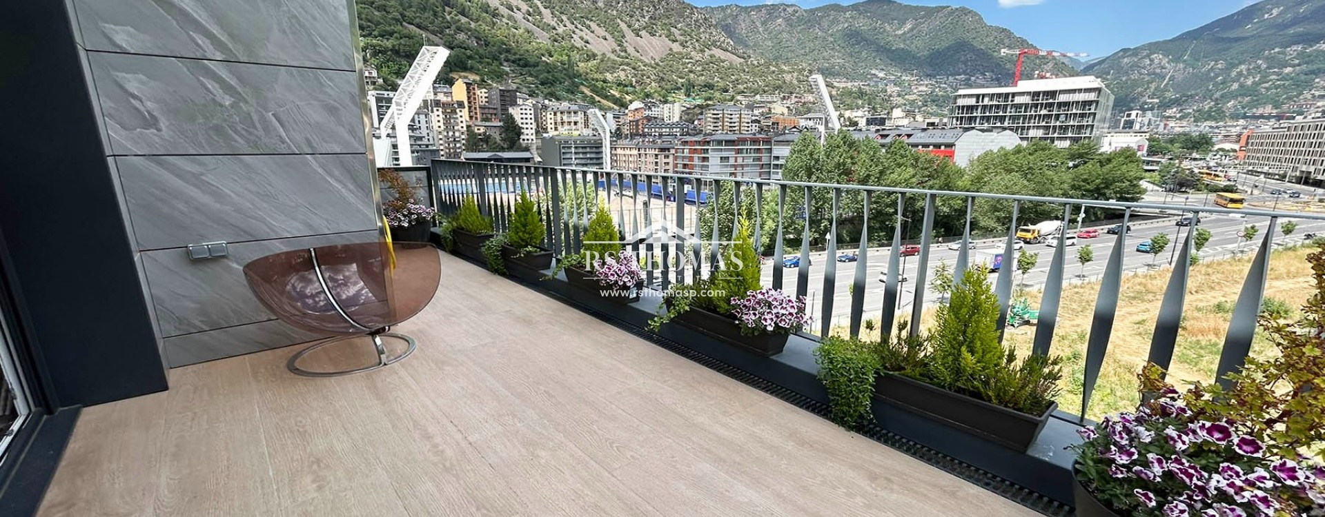 Rental - Penthouse -
Andorra La Vella