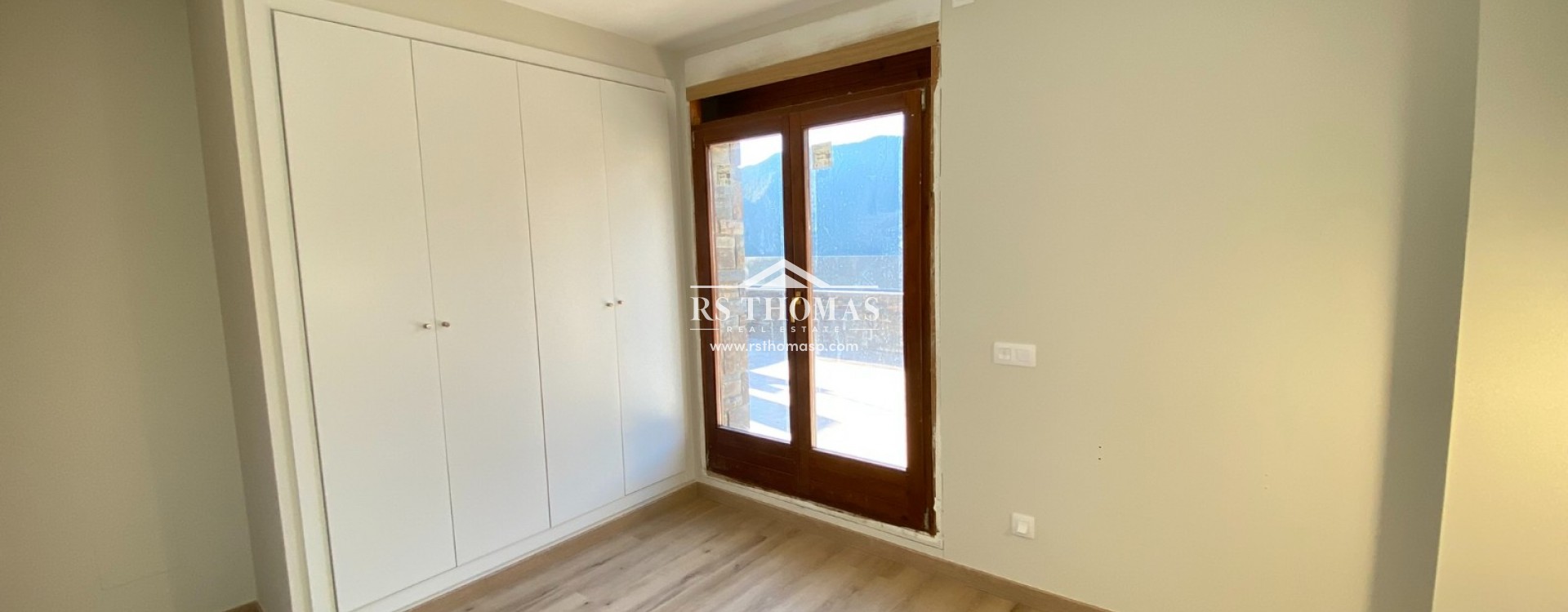 Compra - Piso -
Canillo