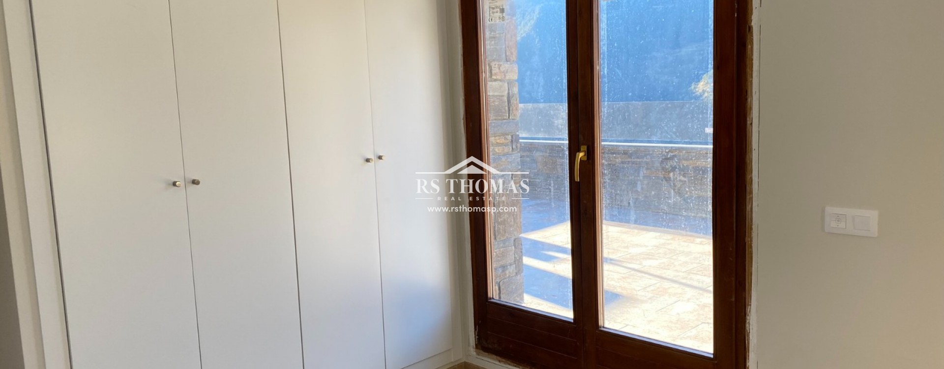 Compra - Piso -
Canillo