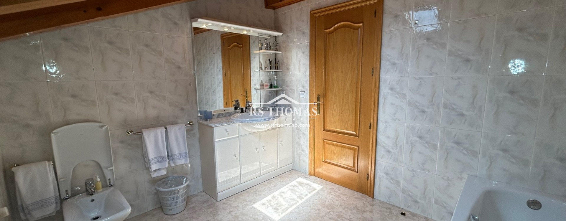 Sale - Chalet -
Arinsal