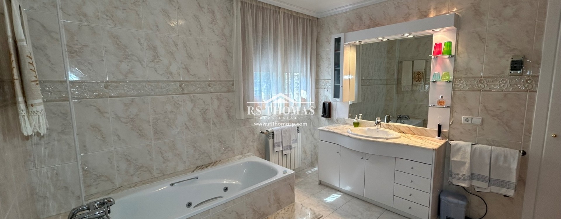 Sale - Chalet -
Arinsal