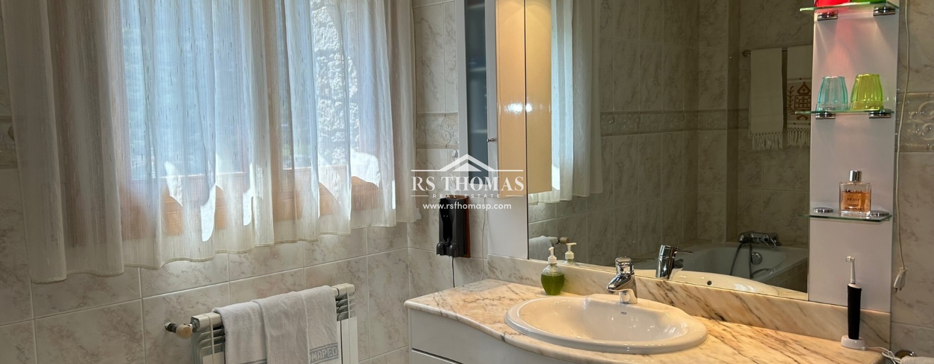 Sale - Chalet -
Arinsal