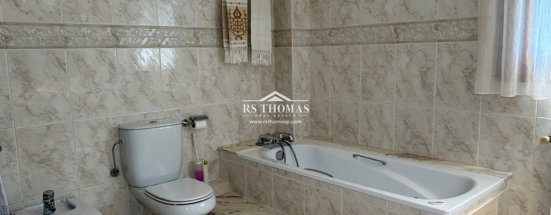 Sale - Chalet -
Arinsal