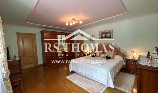 Sale - Chalet -
Arinsal
