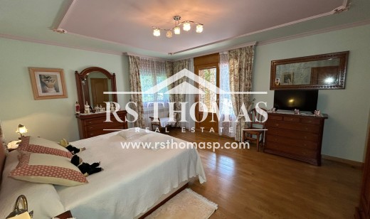 Sale - Chalet -
Arinsal