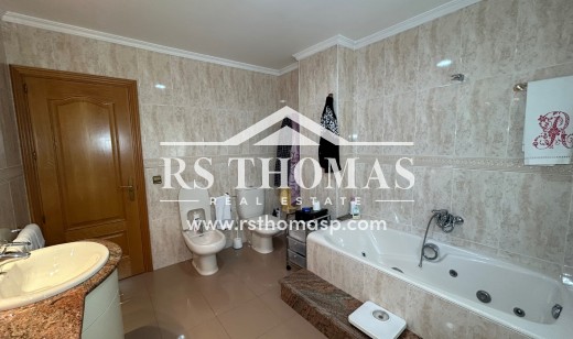 Sale - Chalet -
Arinsal