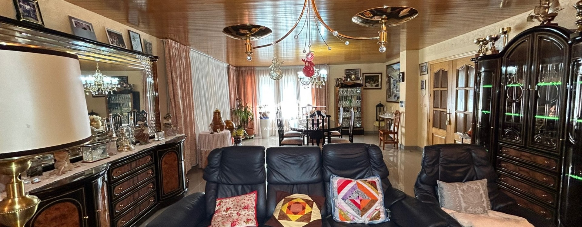 Sale - Chalet -
Arinsal