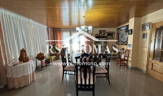 Sale - Chalet -
Arinsal