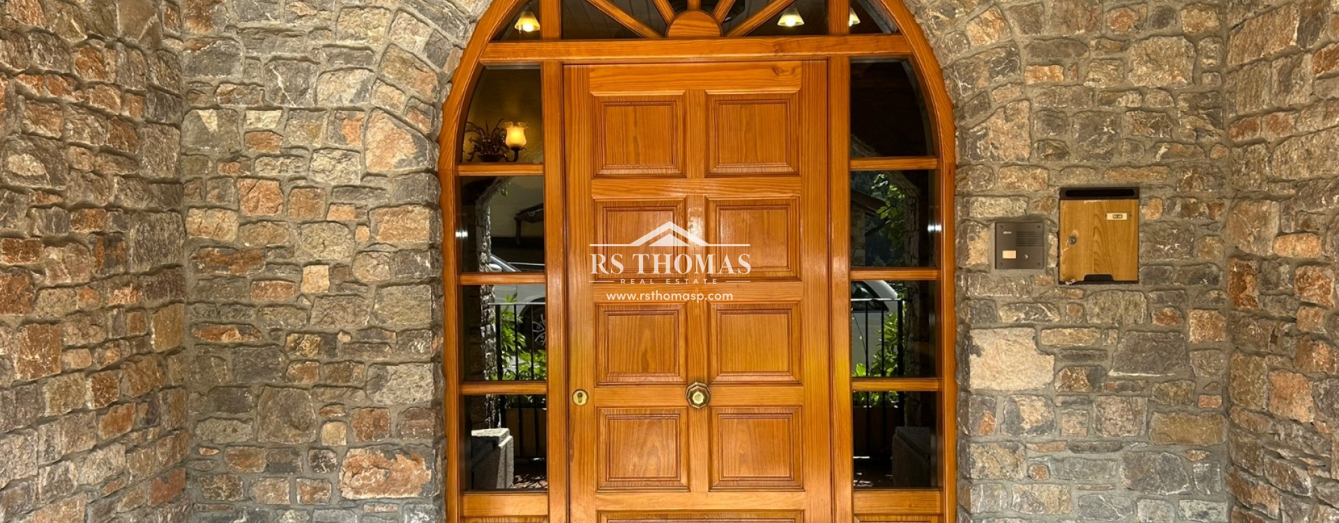 Sale - Chalet -
Arinsal