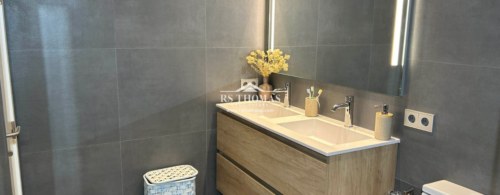 Rental - Apartment -
Andorra La Vella