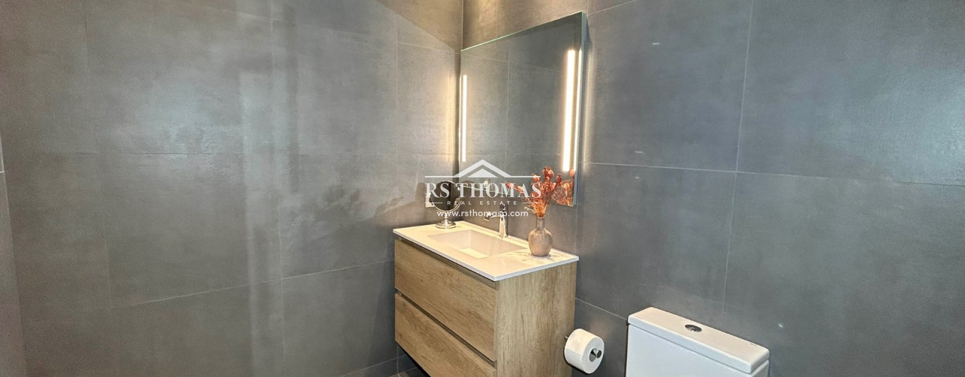 Rental - Apartment -
Andorra La Vella
