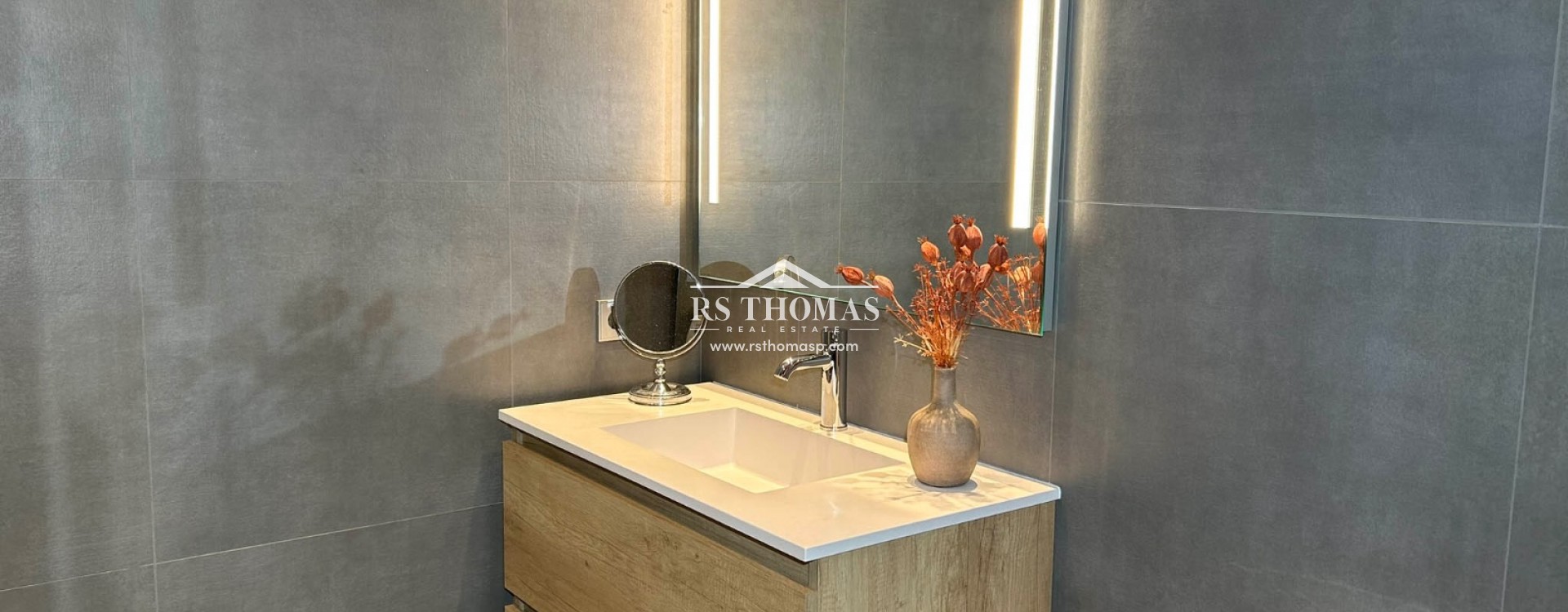Rental - Apartment -
Andorra La Vella