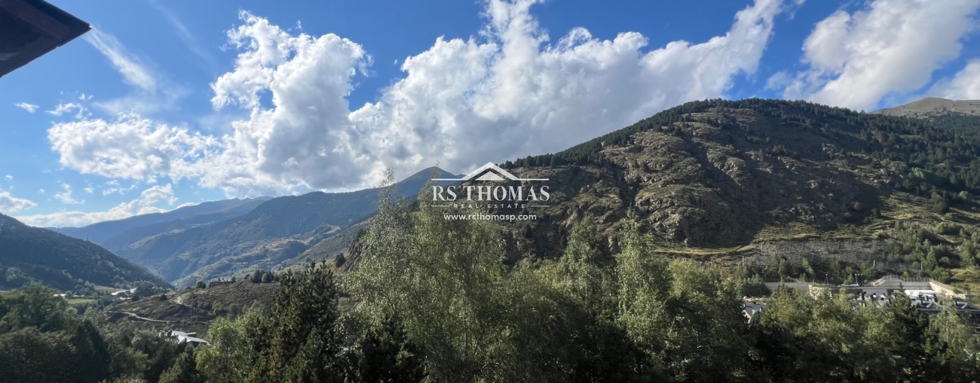 Sale - Apartment -
Soldeu