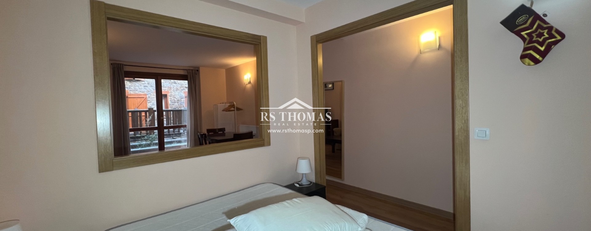 Sale - Study -
Soldeu