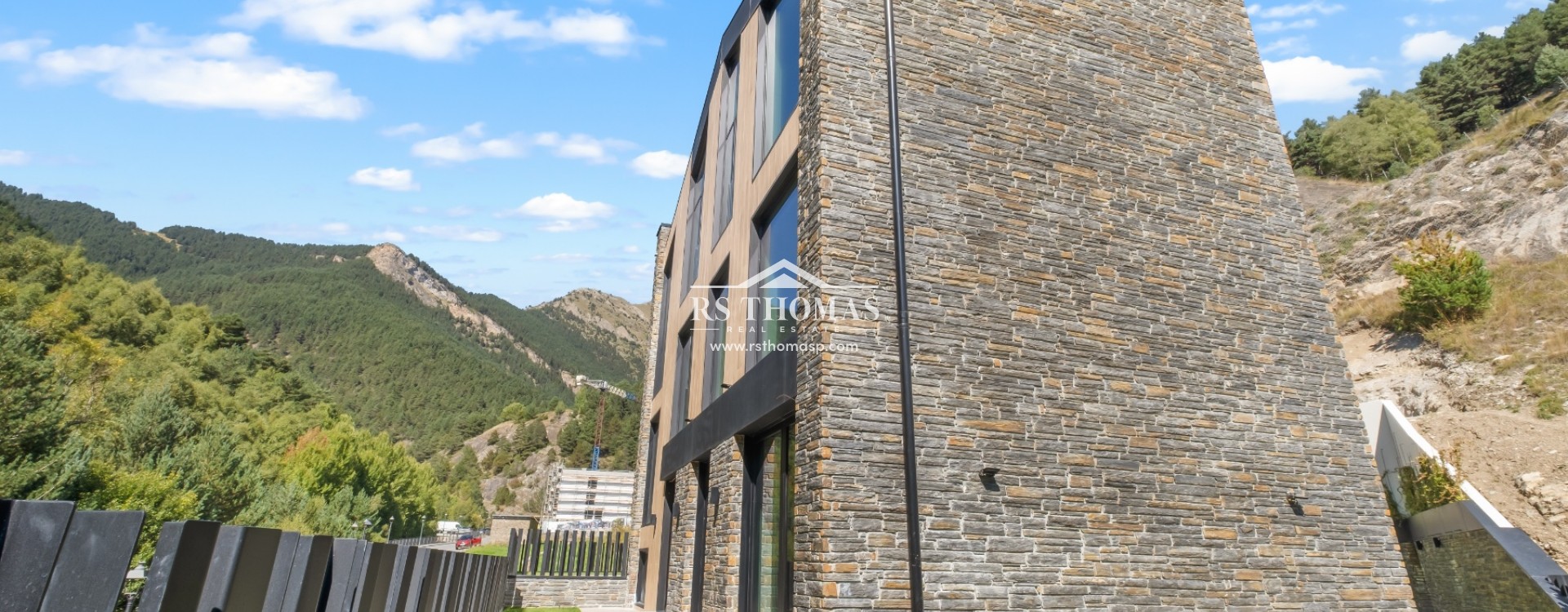 Achat - Jumelée -
Pal