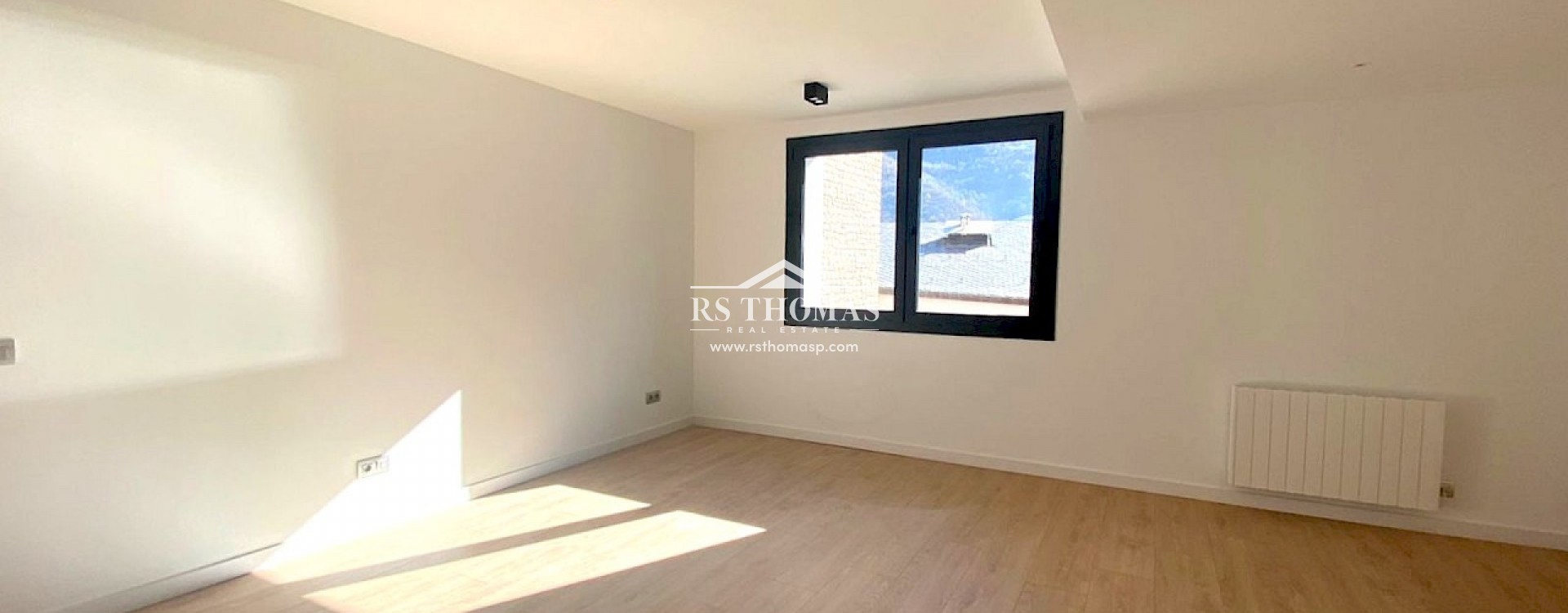 Compra - Duplex -
Andorra La Vella