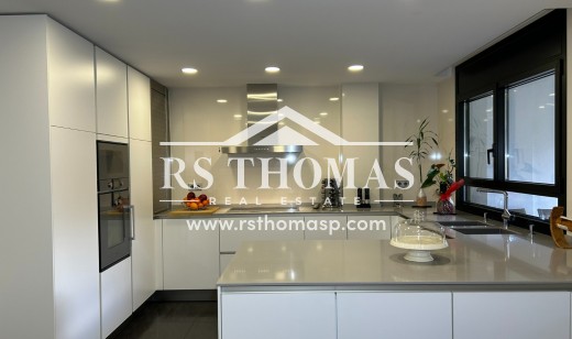 Compra - Ático -
Vila