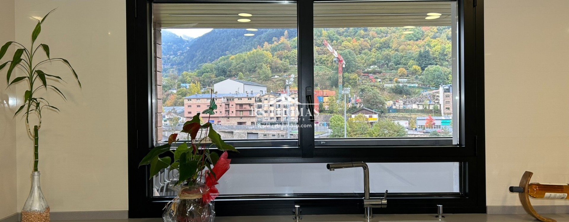 Compra - Ático -
Vila