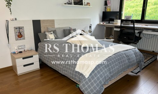 Compra - Ático -
Vila